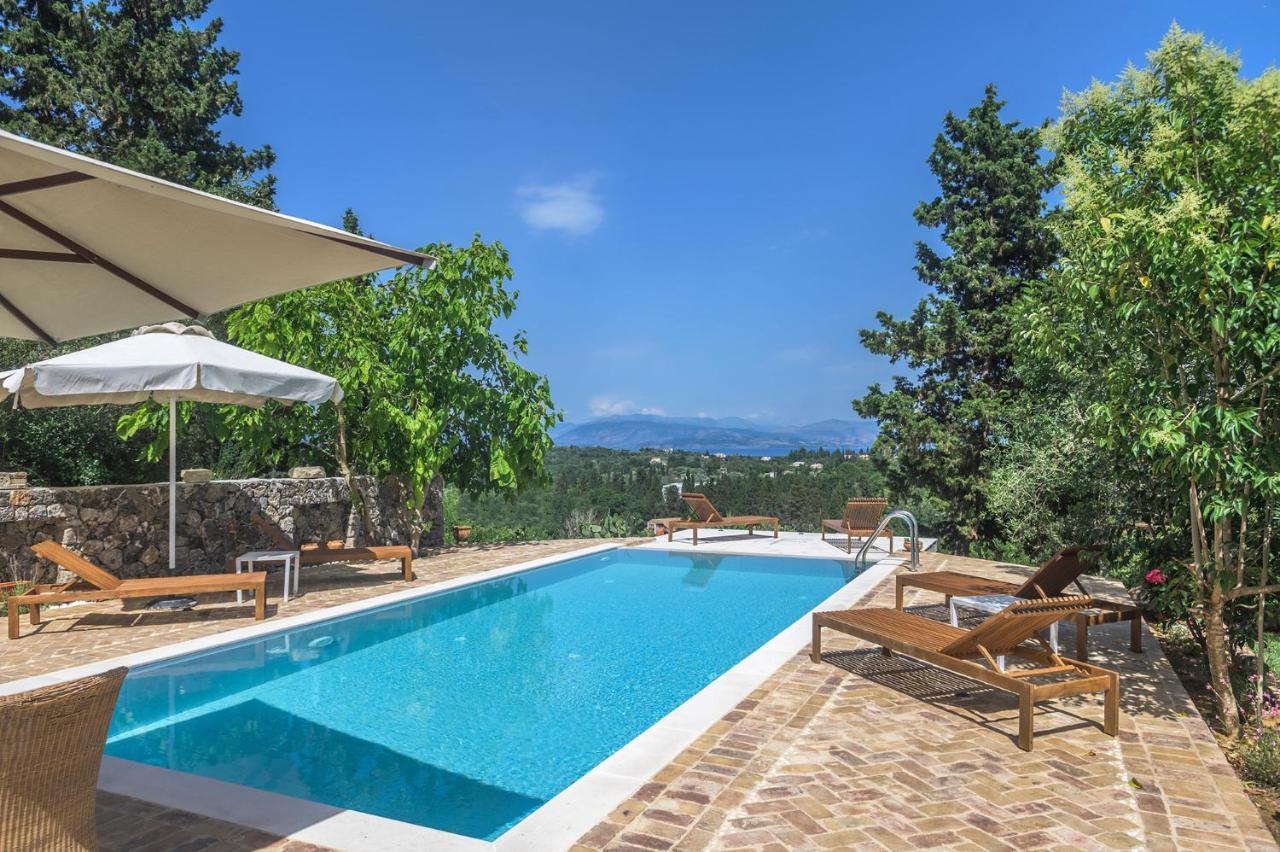 Villa Fioraki Poulades Exterior photo