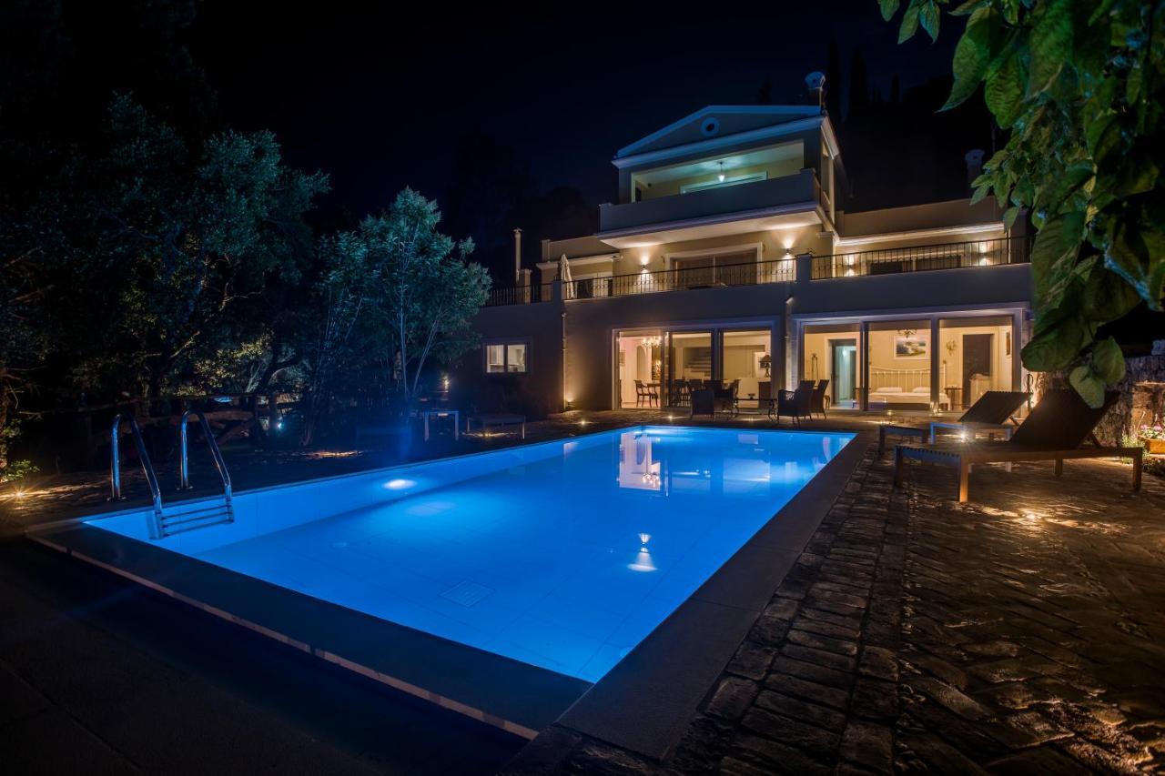 Villa Fioraki Poulades Exterior photo