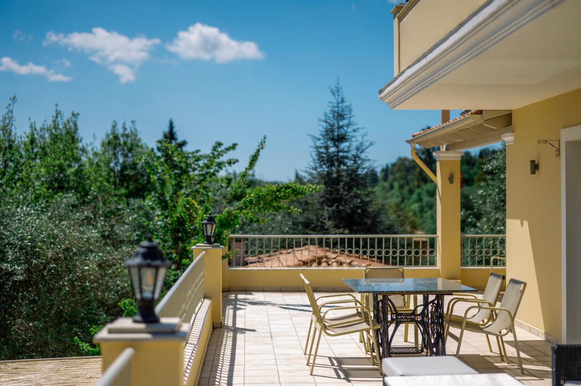 Villa Fioraki Poulades Exterior photo